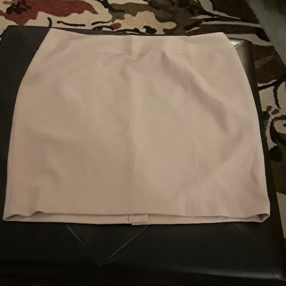 NWT! Beige pencil skirt with rear kick split